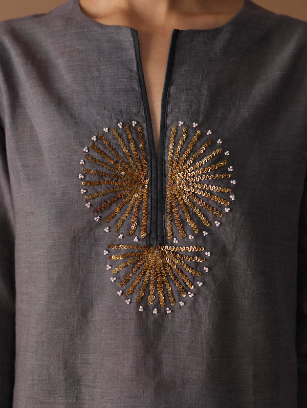 Gul Sequin Embroidered Short Kurta Set - Grey