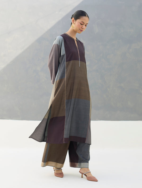 Warda Angrakha Eri Silk Kurta - Taupe Grey