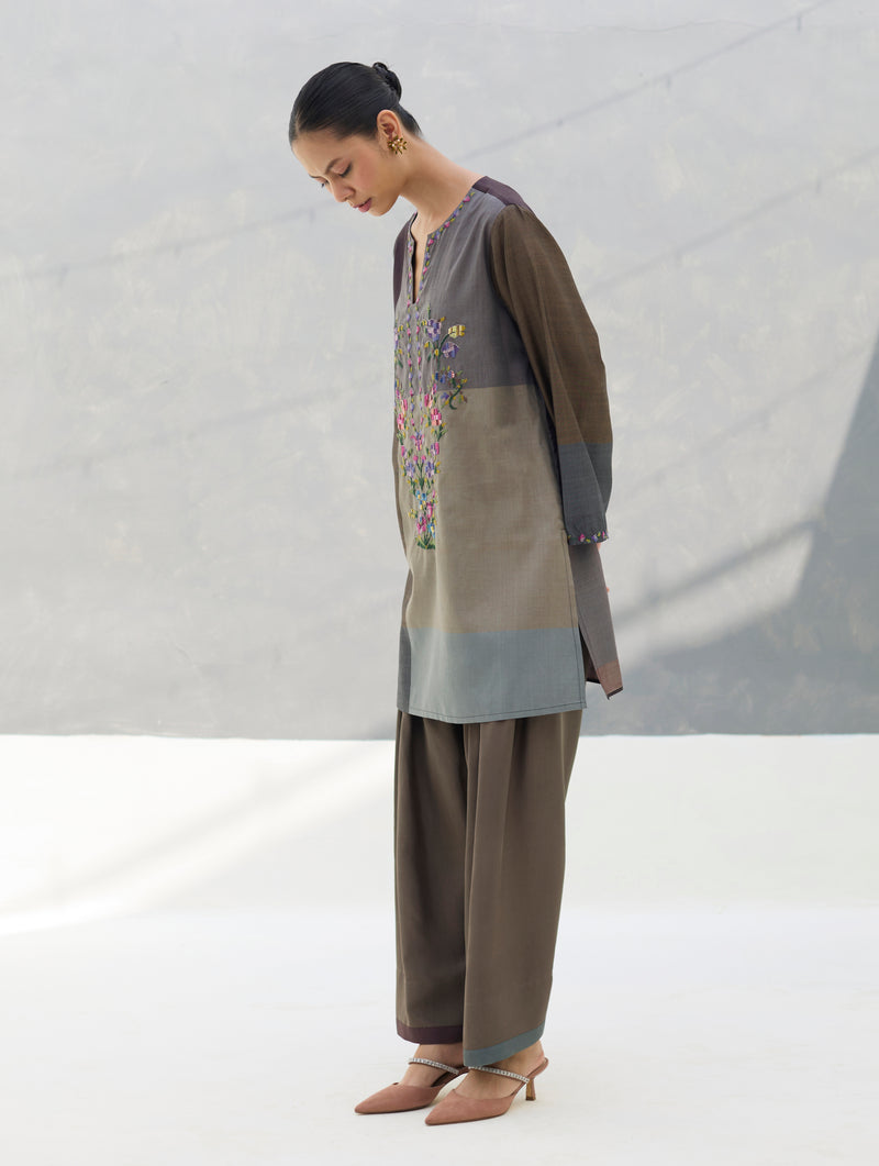 Athiya Hand-Embroidered Short Kurta - Taupe Grey