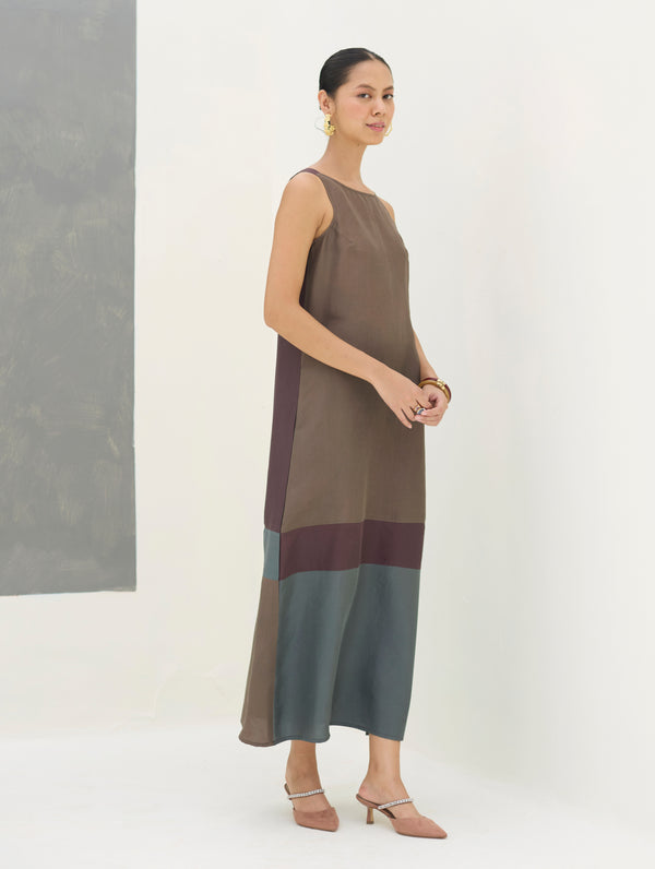 Nida Sleeveless Mulberry Silk Dress - Taupe Grey