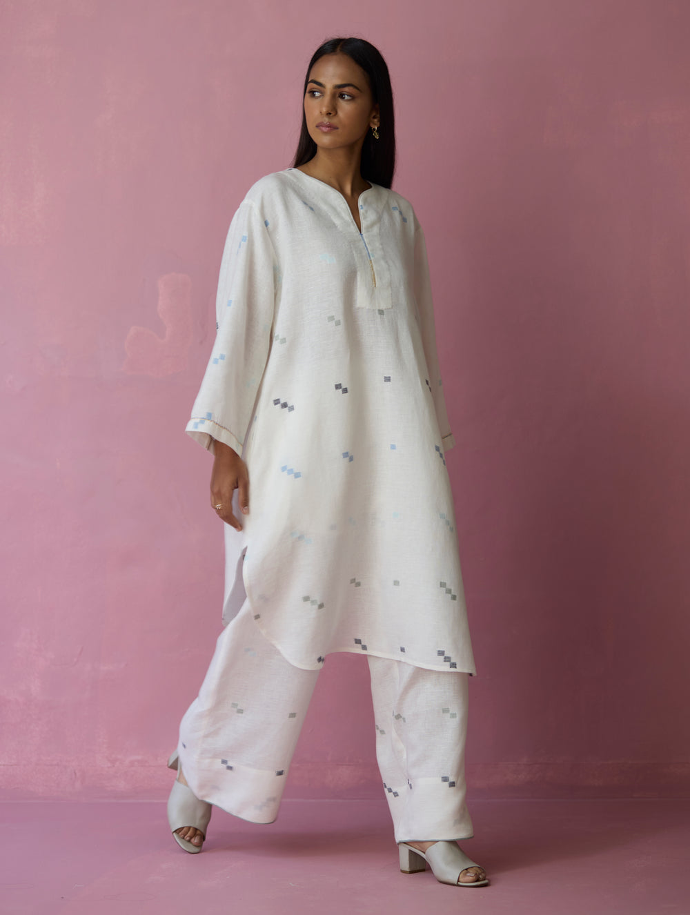 Ikara Jamdani Linen Kurta - Ivory
