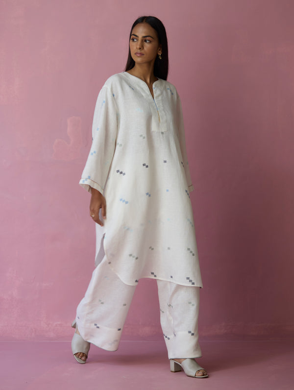 Ikara Jamdani Linen Kurta Set - Ivory