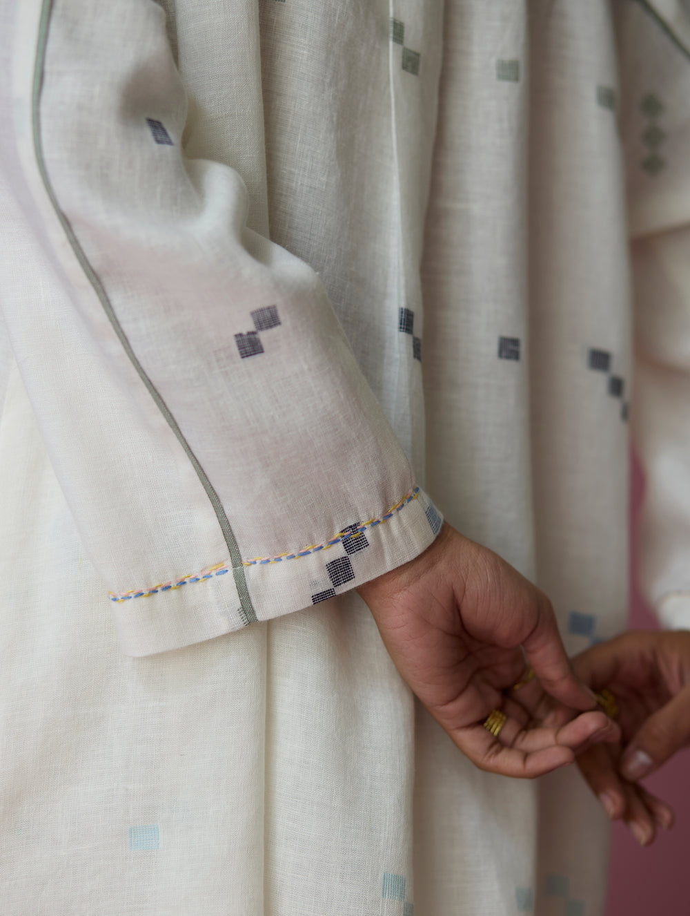 Ikara Jamdani Linen Kurta - Ivory