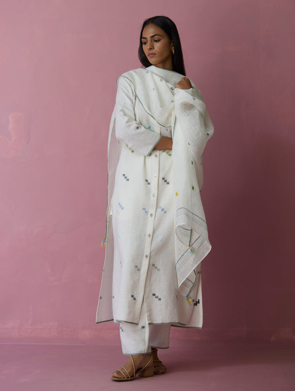 Miel Hand-Embroidered Jamdani Linen Kurta Set - Ivory
