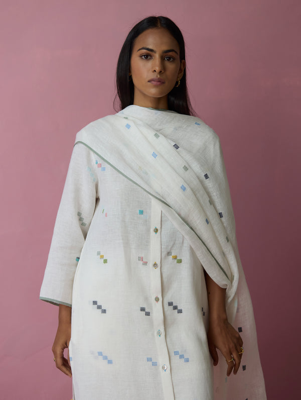 Miel Hand-Embroidered Jamdani Linen Kurta Set - Ivory