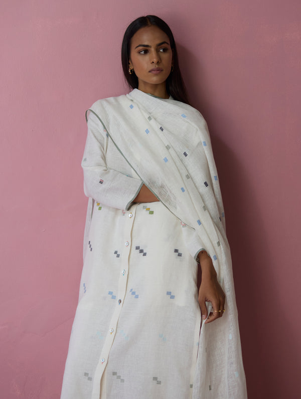 Miel Hand-Embroidered Jamdani Linen Kurta Set - Ivory