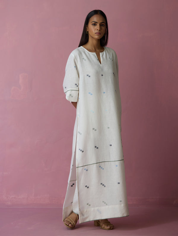 Rina High-slit Jamdani Linen Kurta - Ivory