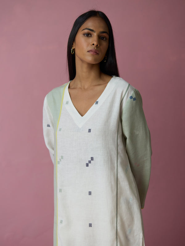 Siza Jamdani Linen Colour-Block Kurta Set