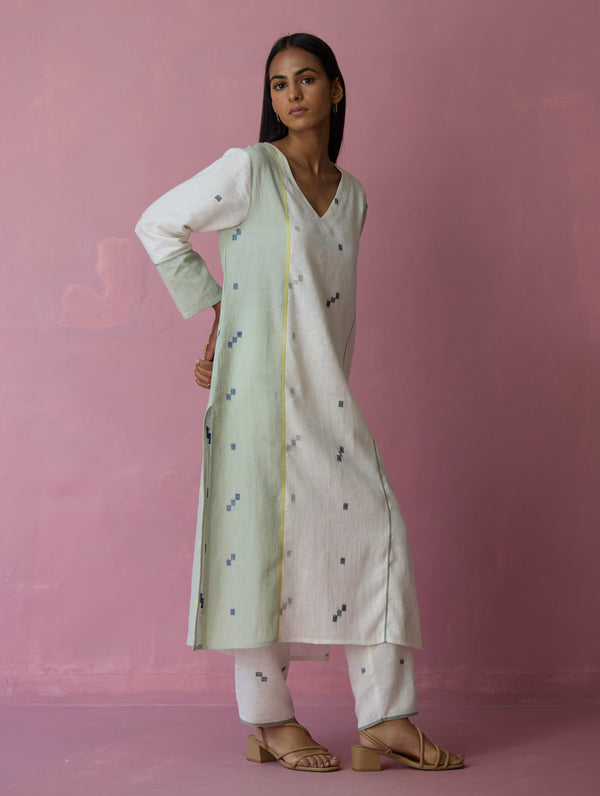 Siza Jamdani Linen Colour-Block Kurta Set