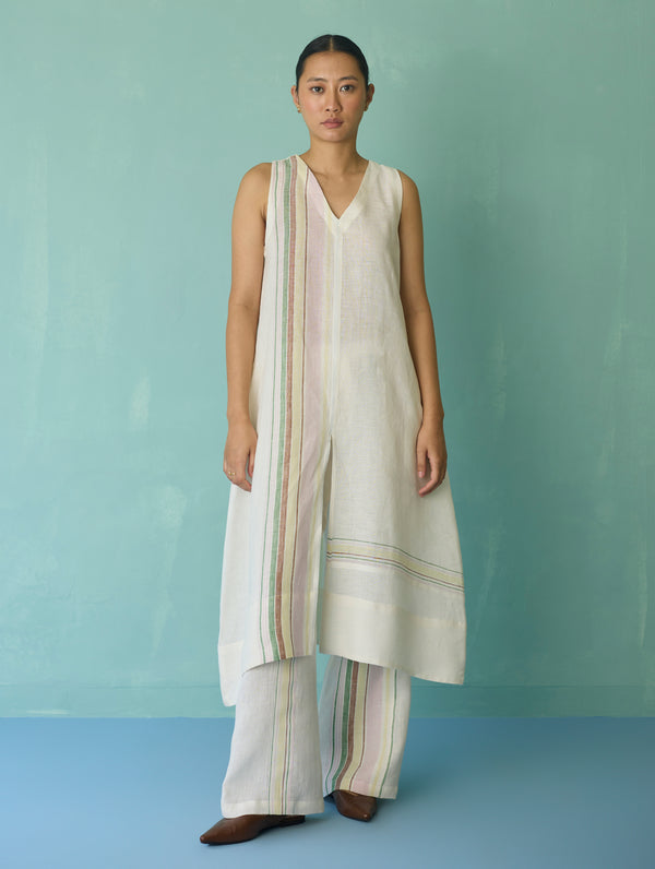 Vanya Border Linen Sleeveless Kurta - Ivory