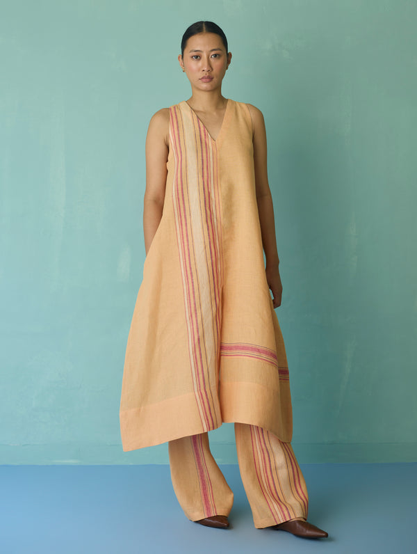 Vanya Border Linen Sleeveless Kurta - Apricot