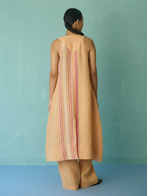 Vanya Border Linen Sleeveless Kurta - Apricot