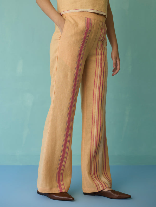 Vanya Border Linen Sleeveless Kurta Set - Apricot