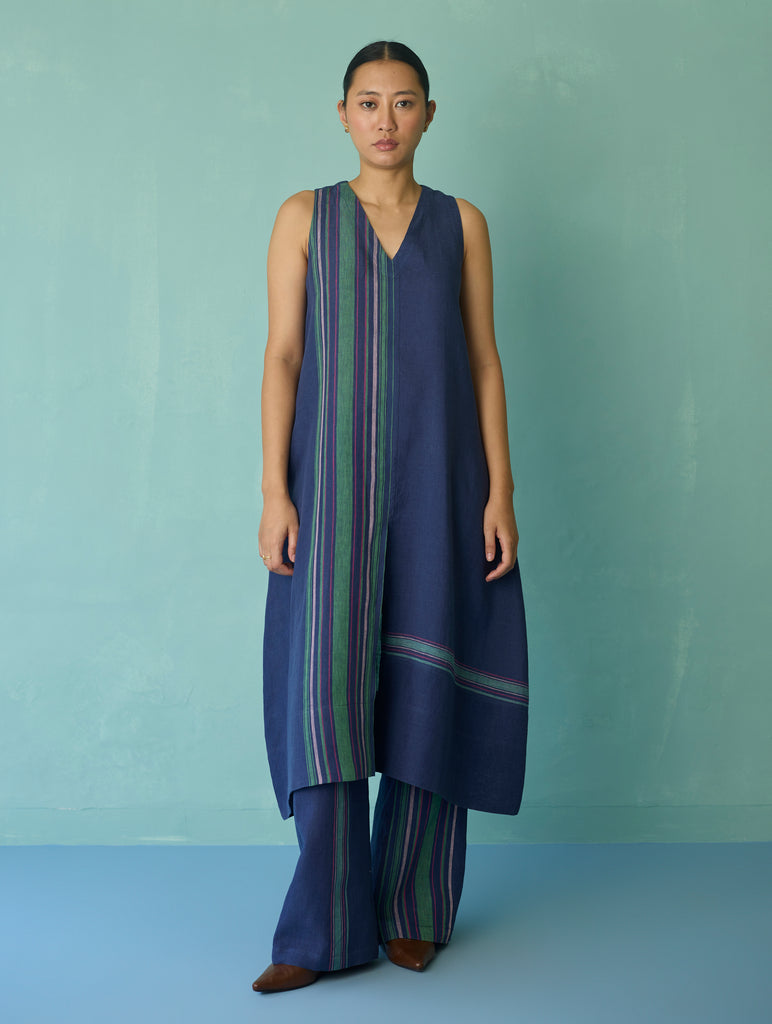 Vanya Border Linen Sleeveless Kurta Set - Indigo