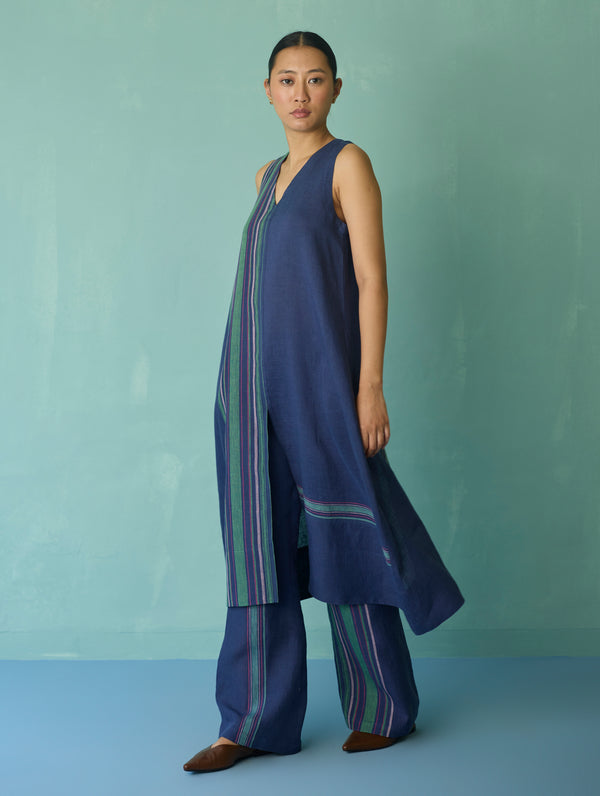 Vanya Border Linen Sleeveless Kurta - Indigo