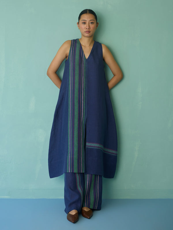Vanya Border Linen Sleeveless Kurta Set - Indigo