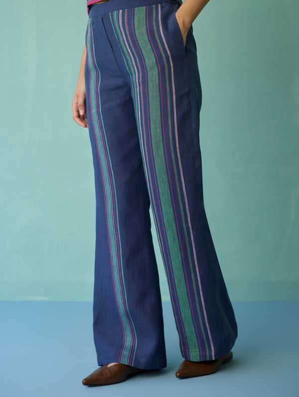 Vanya Border Linen Sleeveless Kurta Set - Indigo