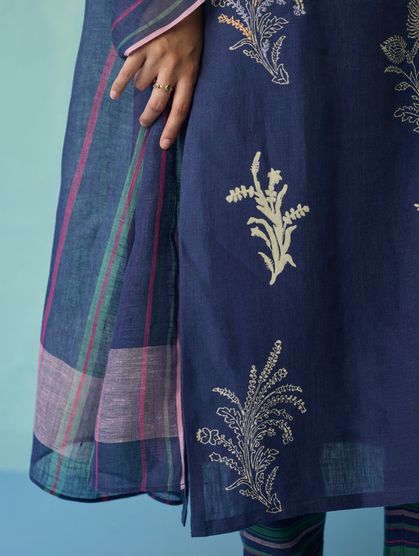Zura Floral Block Printed Embroidered Kurta - Indigo