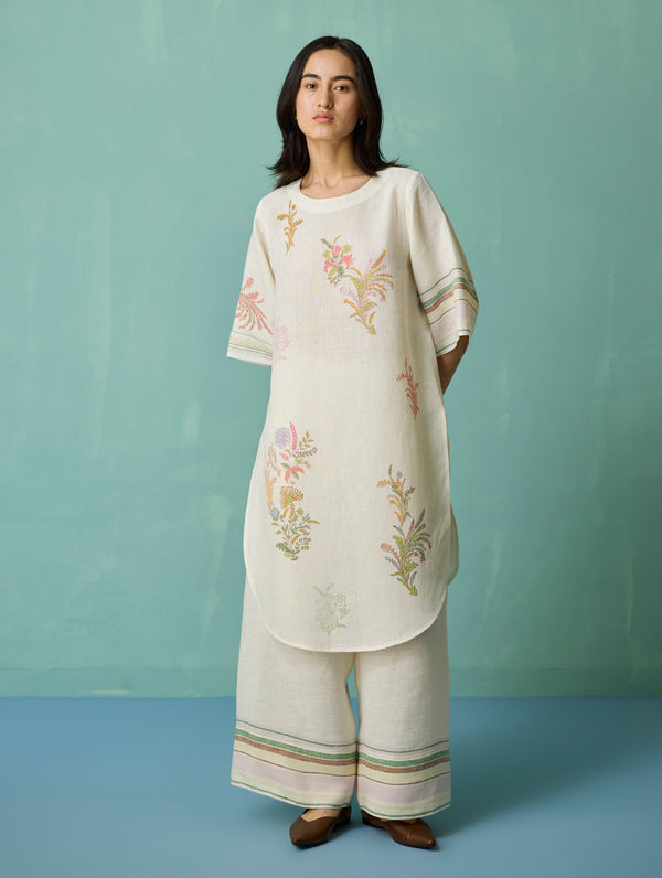 Nami Floral Block-Printed Curved Hem Kurta - Ivory