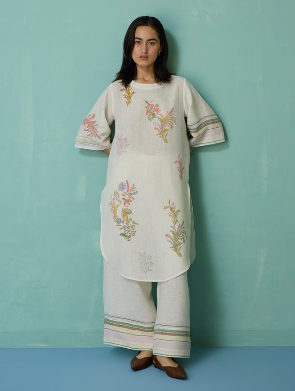Nami Floral Block-Printed Curved Hem Kurta - Ivory