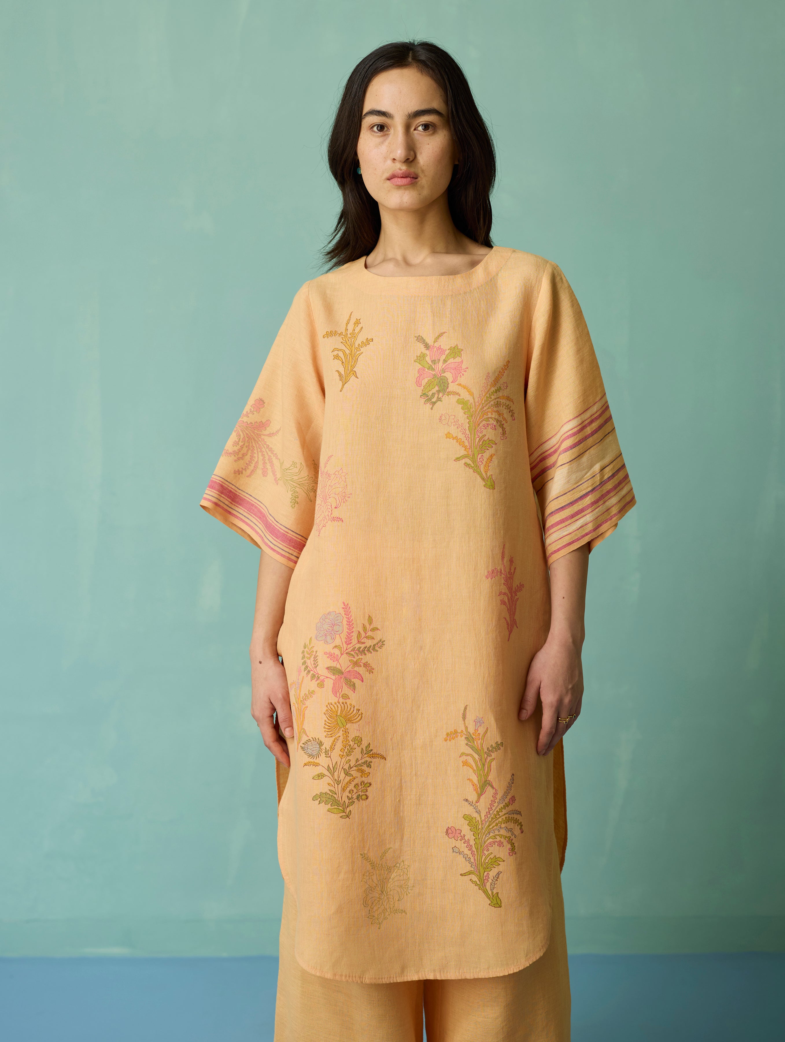 Nami Floral Block-Printed Curved Hem Kurta - Apricot