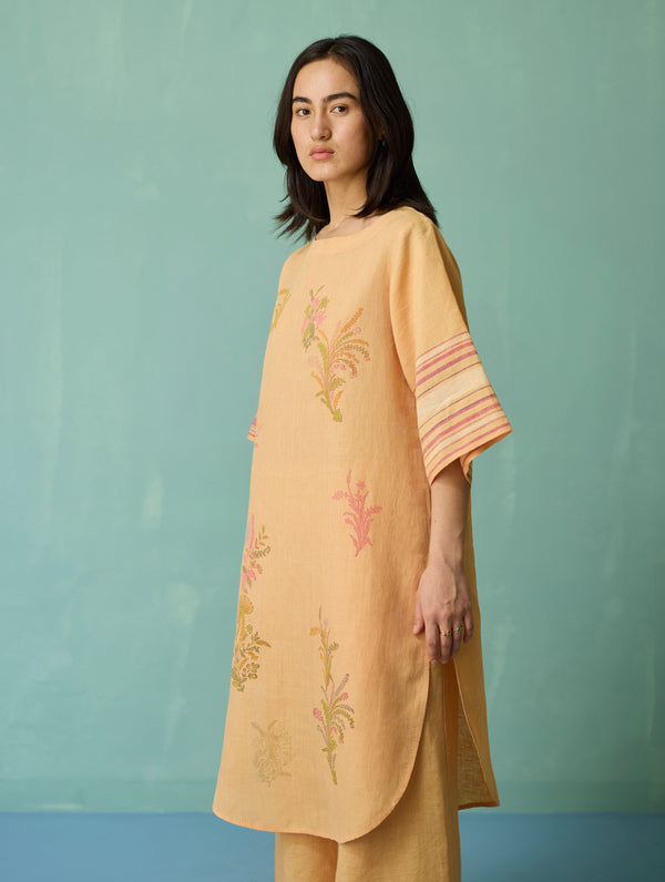Nami Floral Block-Printed Curved Hem Kurta - Apricot