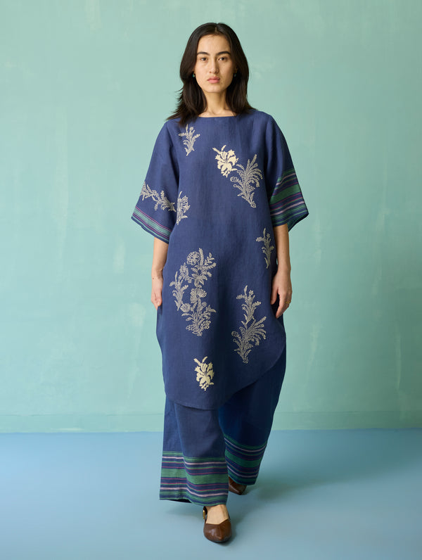 Nami Floral Block-Printed Curved Hem Kurta - Indigo