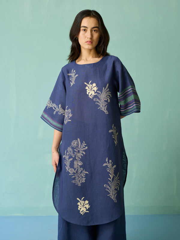 Nami Floral Block-Printed Curved Hem Kurta - Indigo