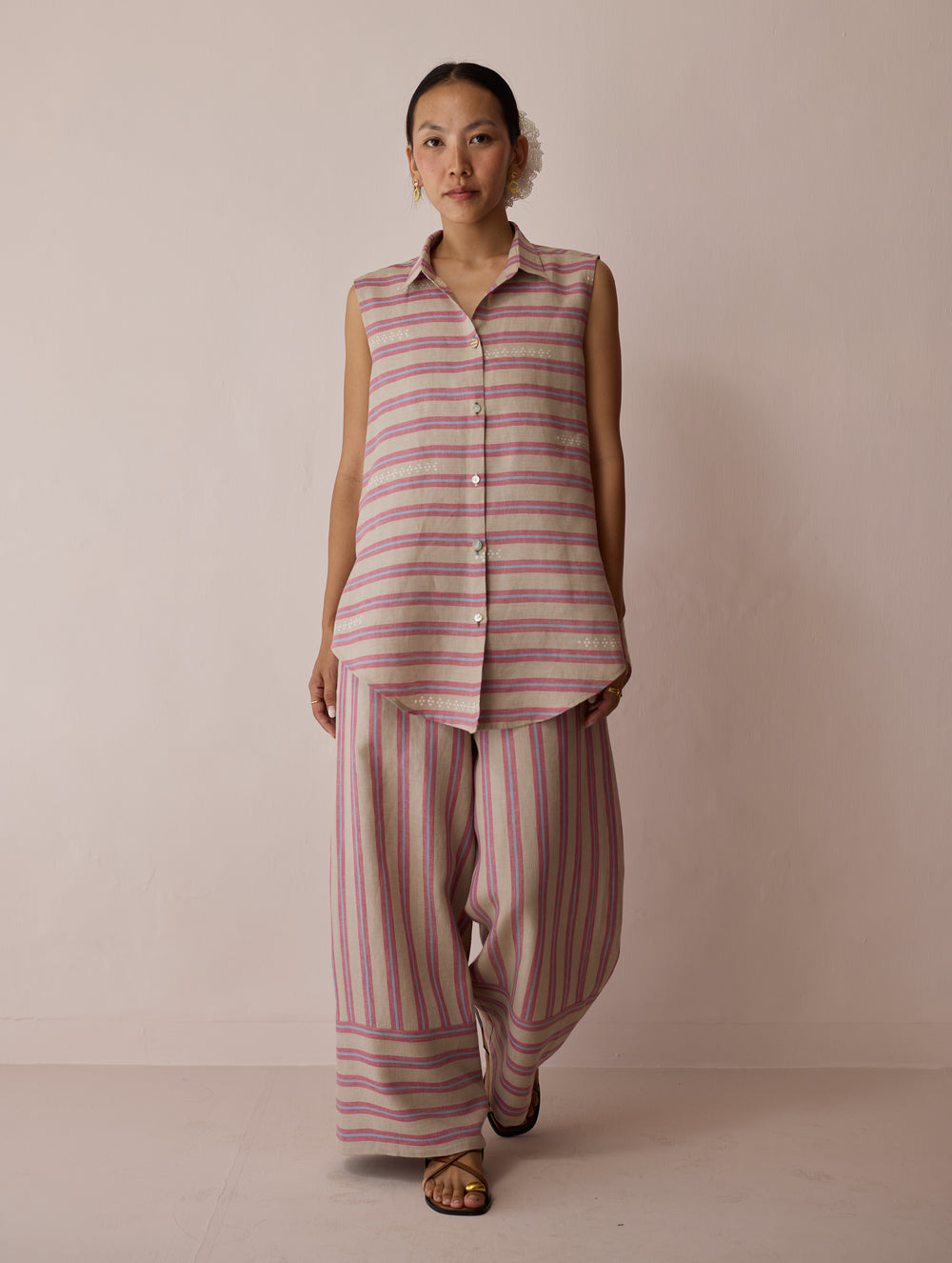 Ello Sleeveless Block-Printed Linen Shirt - Natural