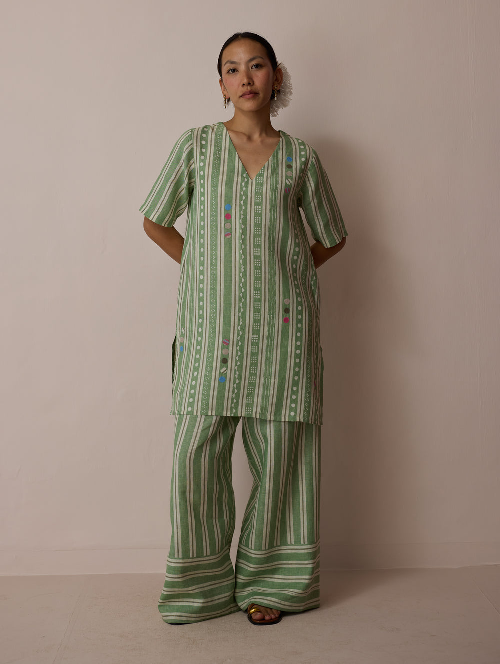 Selle Linen Stripe Applique Kurta - Fern