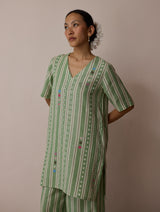 Selle Linen Stripe Applique Kurta - Fern