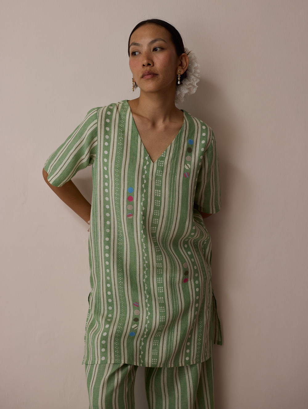 Selle Linen Stripe Applique Kurta - Fern