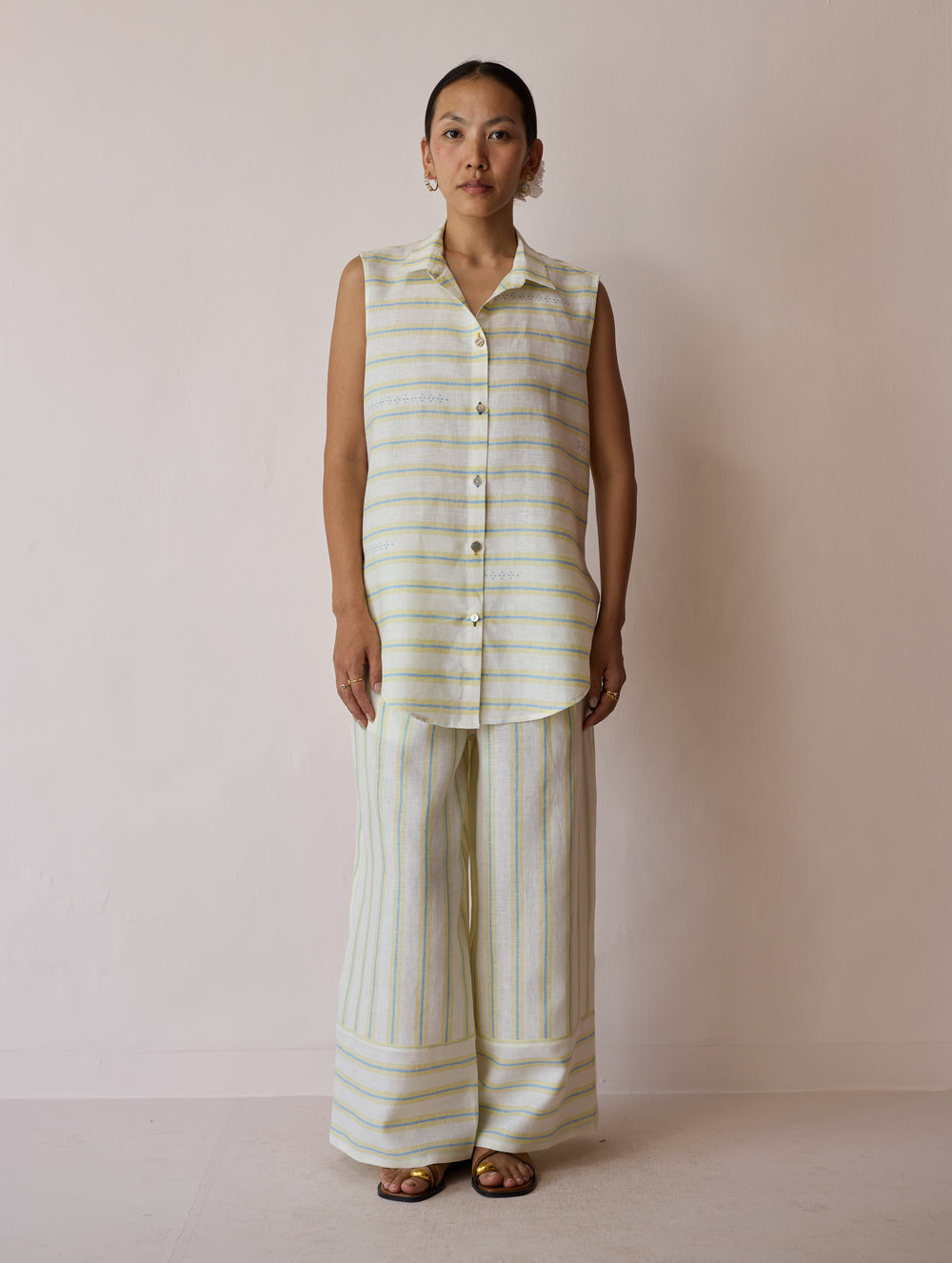 Ello Sleeveless Block-Printed Linen Shirt - Ivory