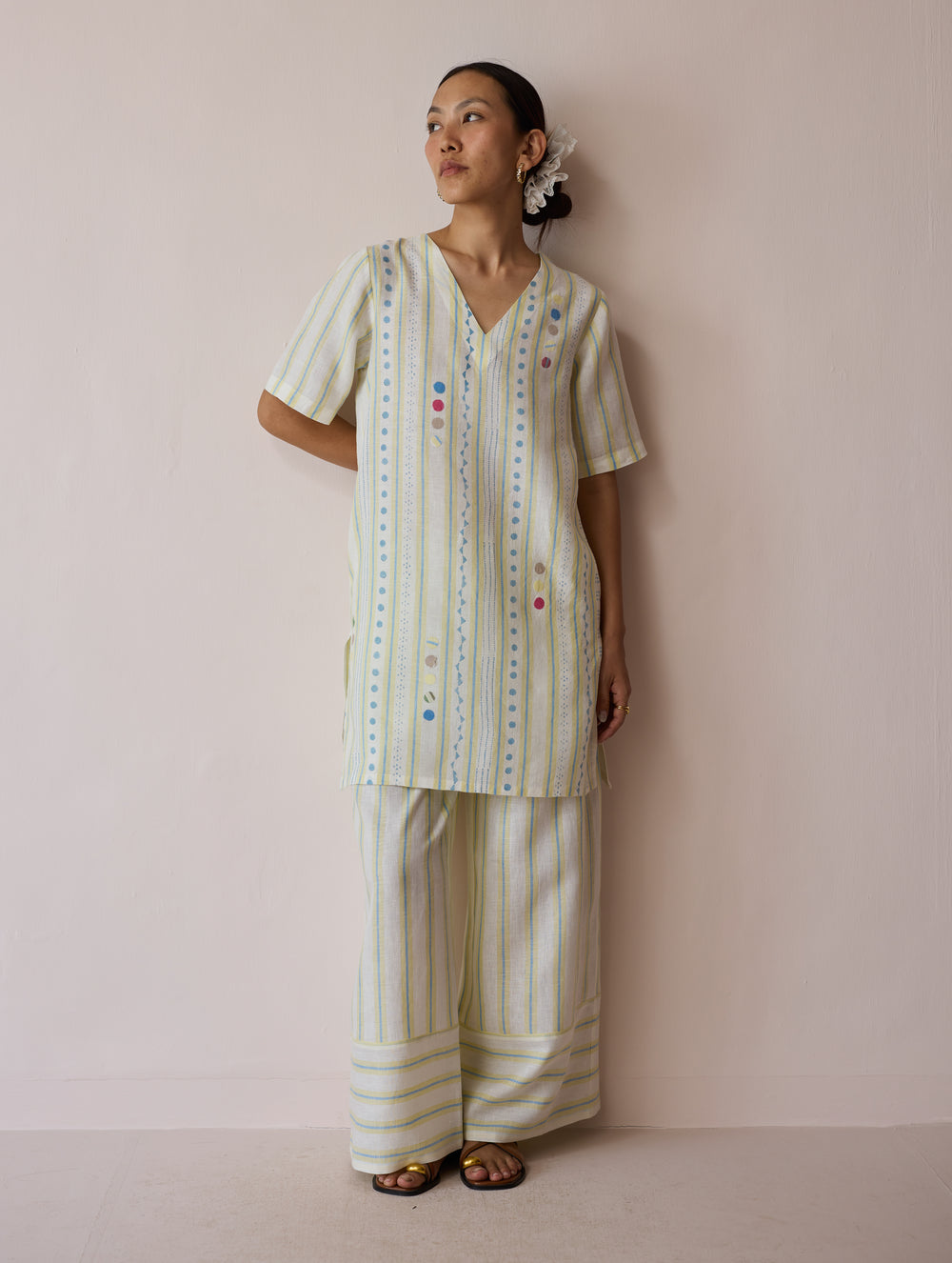 Selle Linen Stripe Applique Kurta - Ivory
