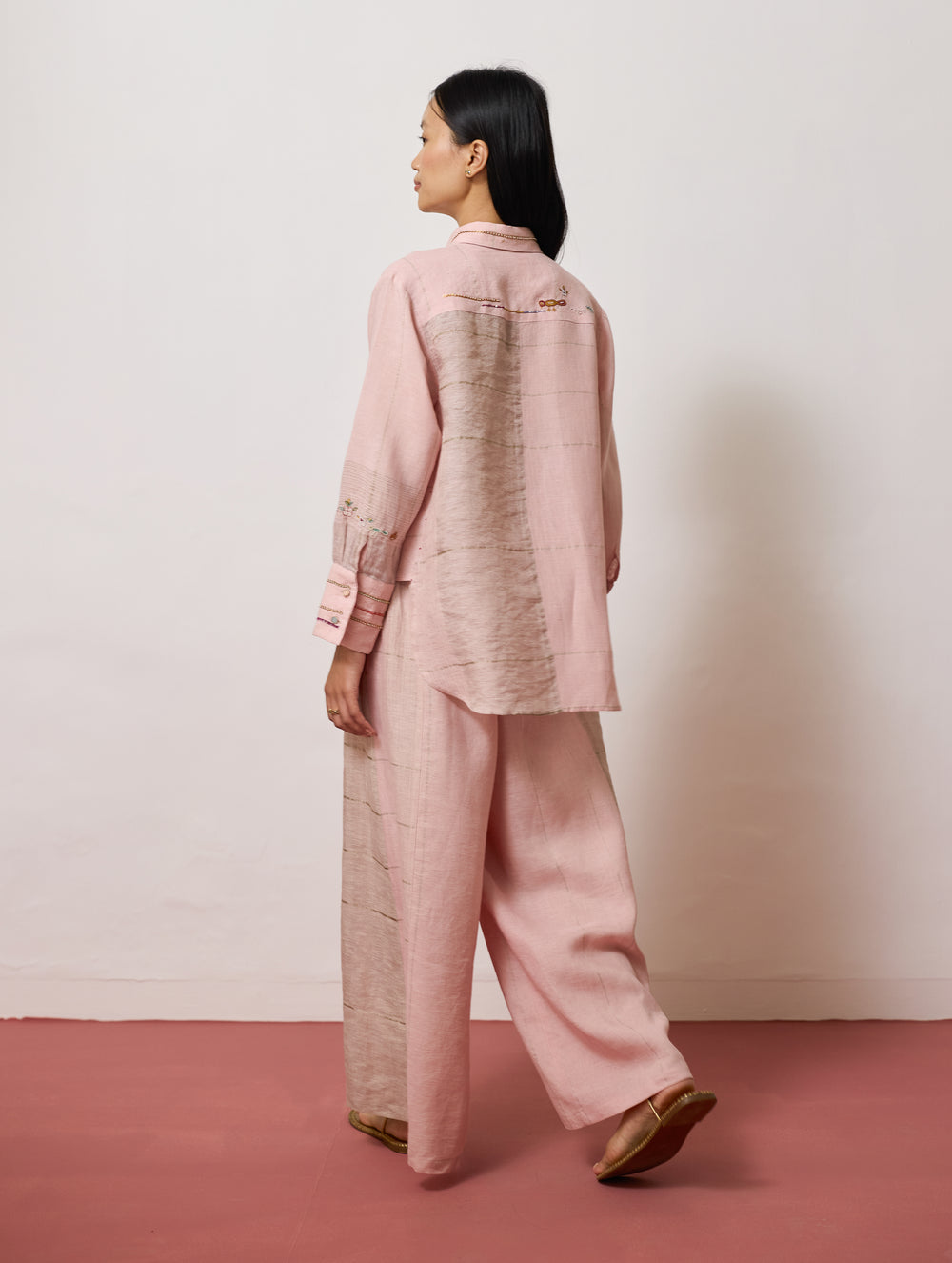 Hanat Hand-Embroidered Bird Shirt - Pink
