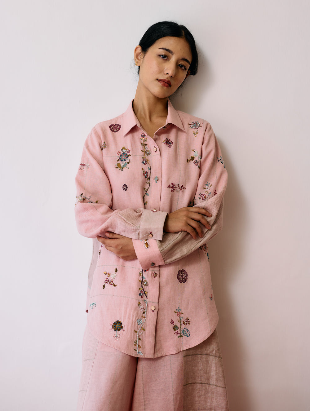Mansa Floral Hand-Embroidered Shirt - Pink