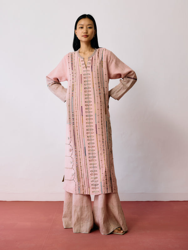 Aicha Hand-Embroidered Panelled Kurta - Pink