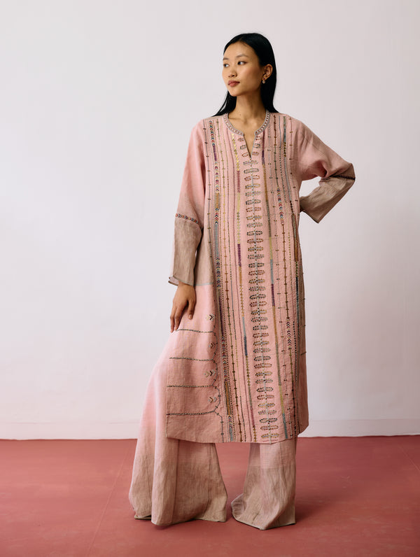 Aicha Hand-Embroidered Panelled Kurta - Pink