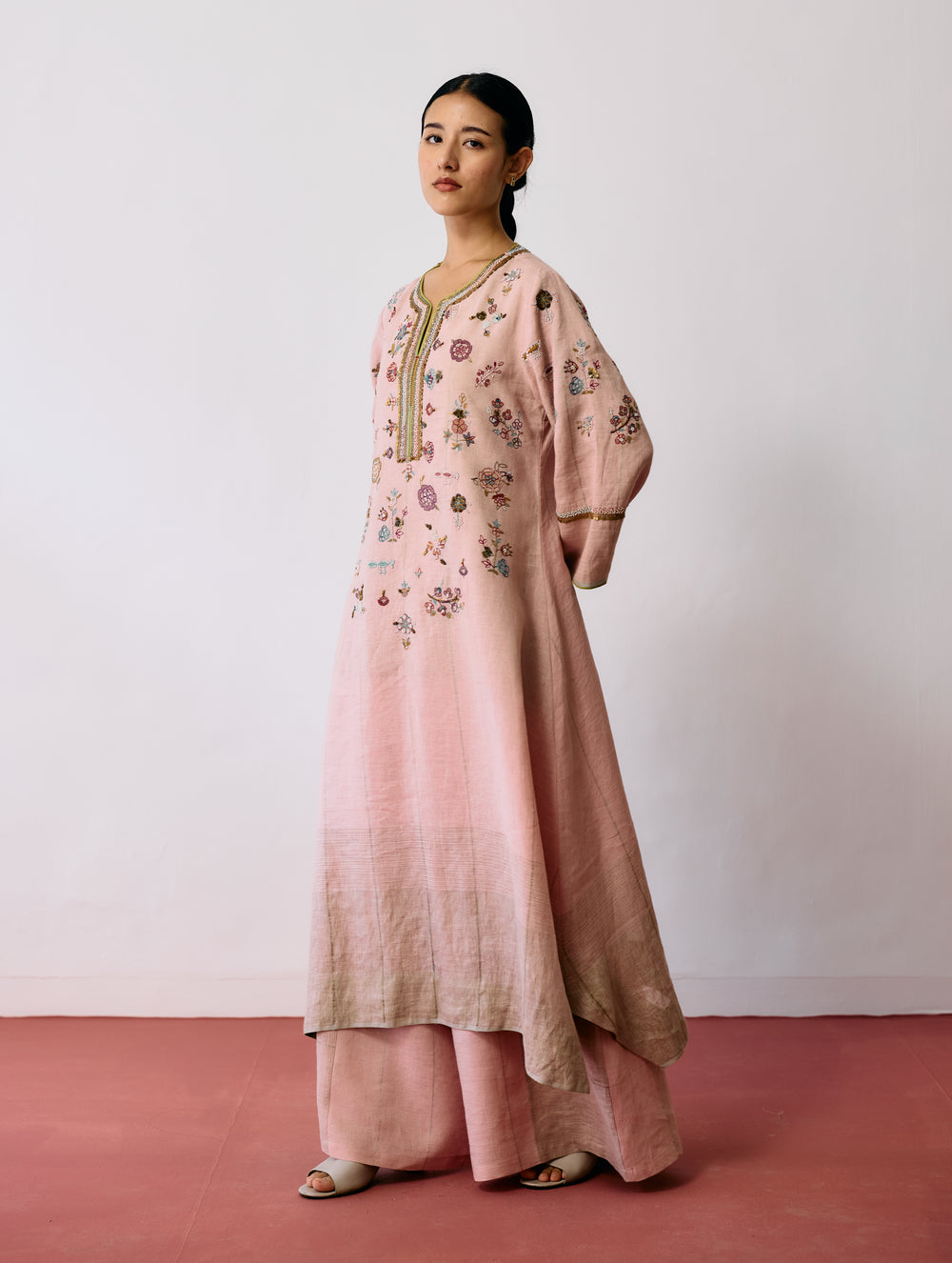 Ura Hand-Embroidered Metallic Linen Kurta - Pink