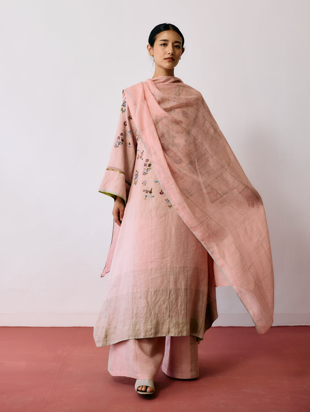 Ura Hand-Embroidered Metallic Linen Kurta Set - Pink