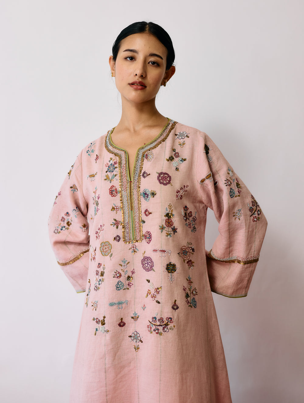 Ura Hand-Embroidered Metallic Linen Kurta Set - Pink
