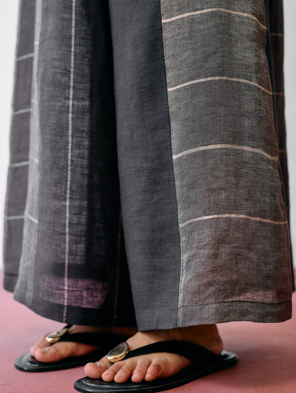 Ura Hand-Embroidered Metallic Linen Kurta Set - Charcoal