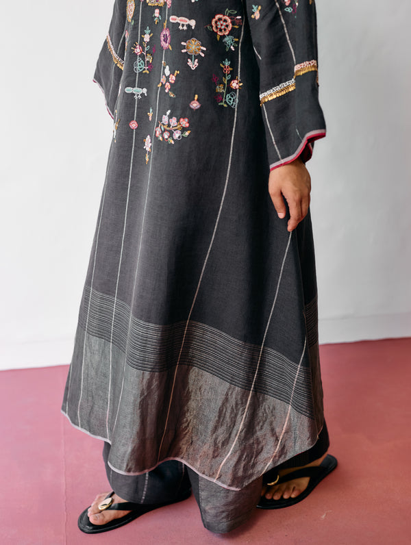 Ura Hand-Embroidered Metallic Linen Kurta Set - Charcoal