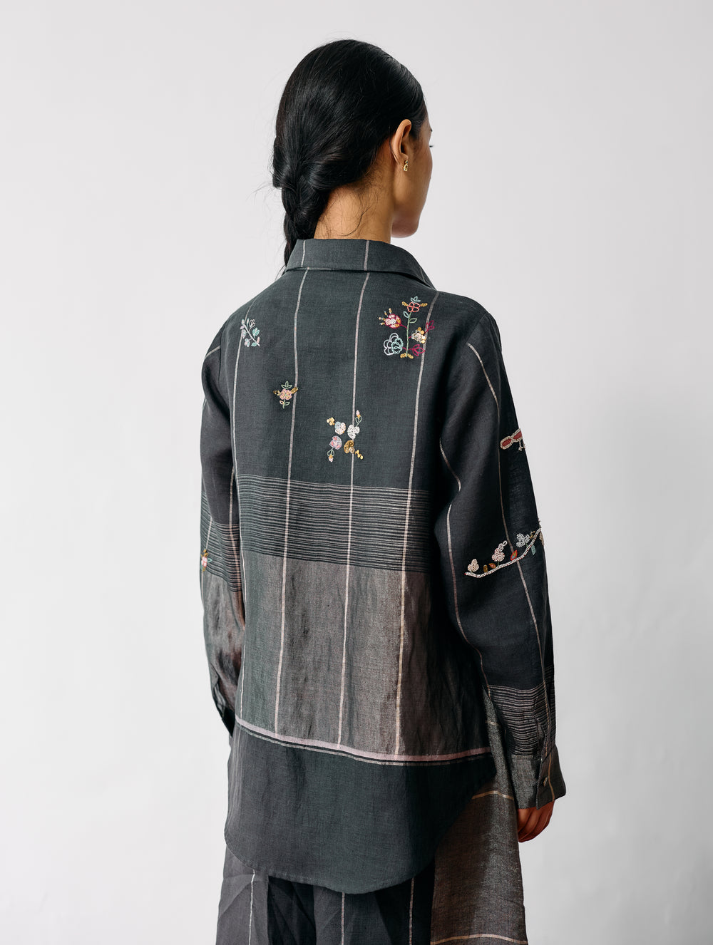 Mansa Floral Hand-Embroidered Shirt - Charcoal