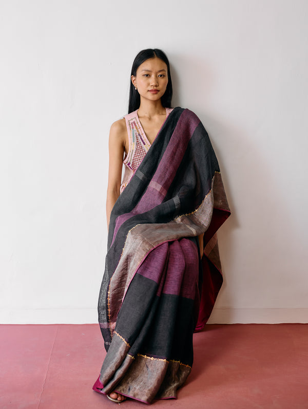 Afra Metallic Handloom Linen Saree - Metallic Charcoal