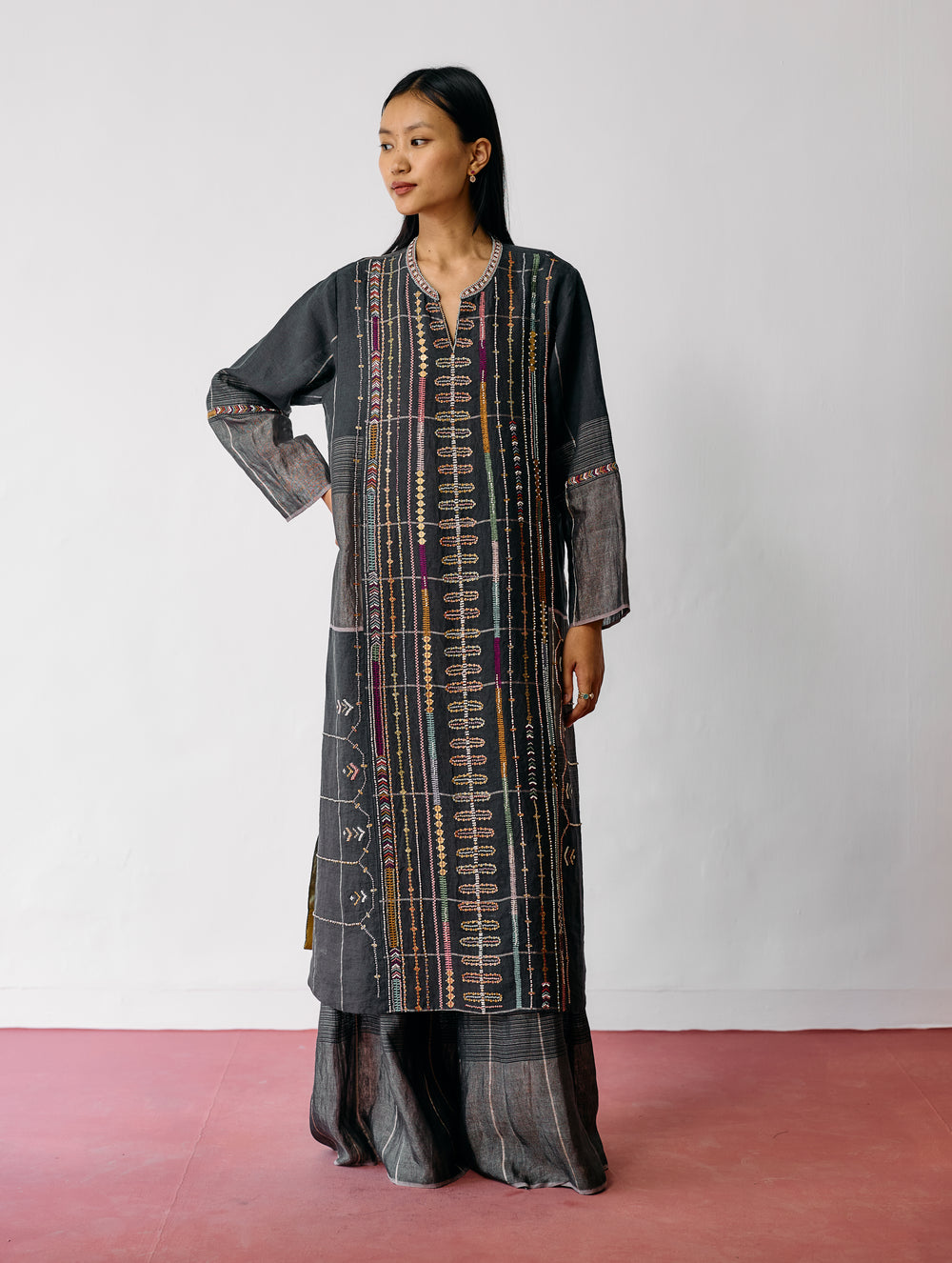 Aicha Hand-Embroidered Panelled Kurta - Charcoal