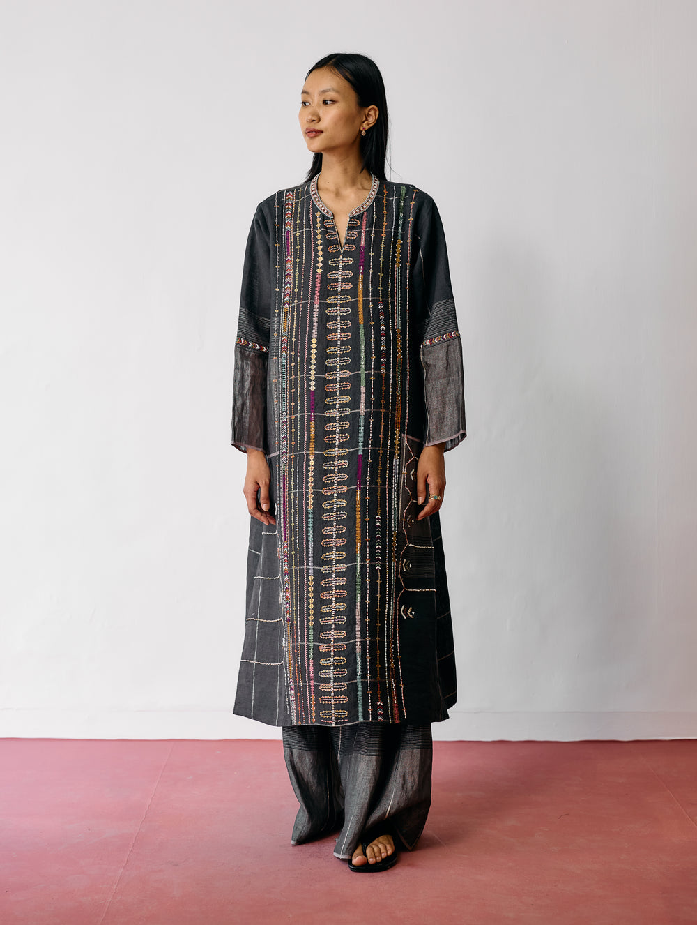 Aicha Hand-Embroidered Panelled Kurta - Charcoal