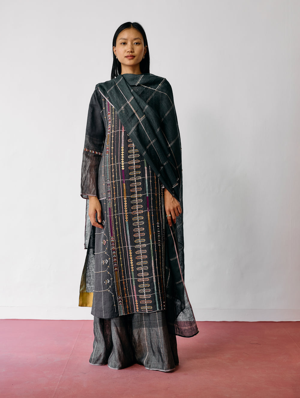Aicha Hand-Embroidered Panelled Kurta Set - Charcoal