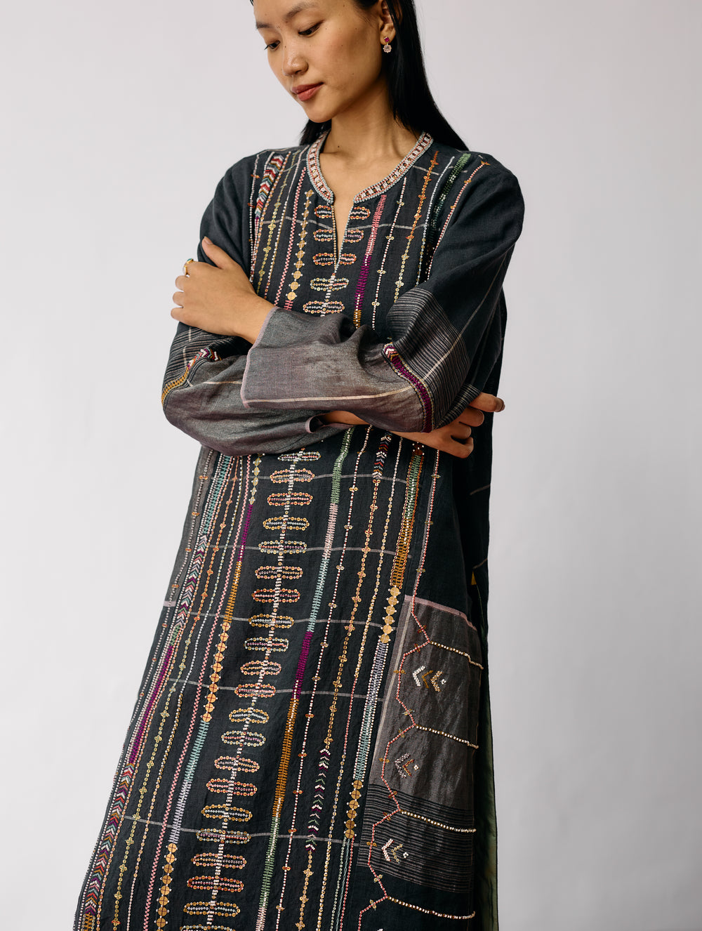 Aicha Hand-Embroidered Panelled Kurta - Charcoal