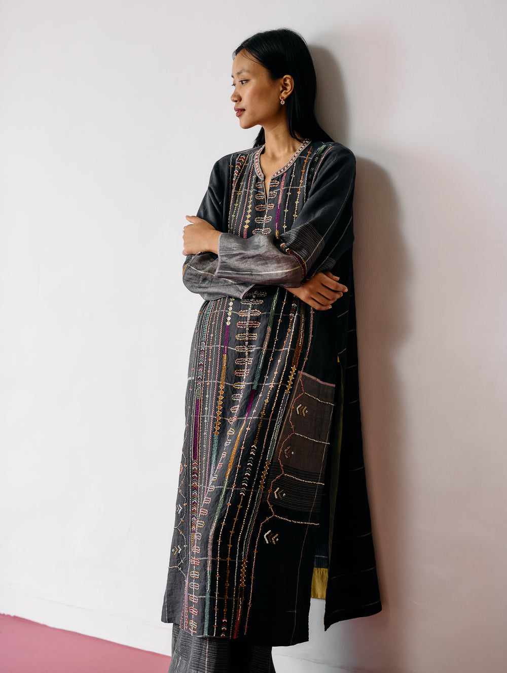 Aicha Hand-Embroidered Panelled Kurta - Charcoal